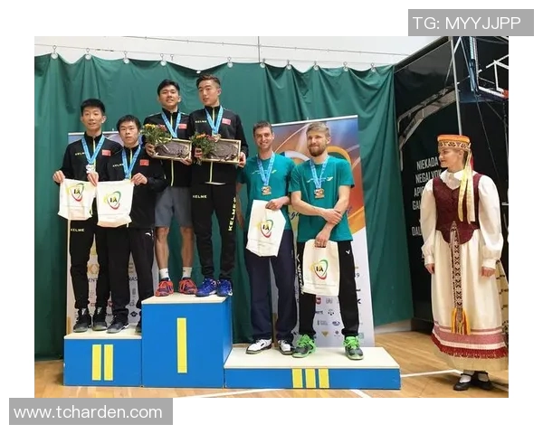 广州羽毛球队与南京羽毛球队赛后状态分析与复盘探讨 广州羽毛球队与南京羽毛球队赛后状态分析与复盘探讨